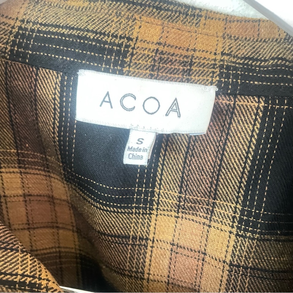 Vici Petaluma Plaid Flannel Top - Picture 5 of 5